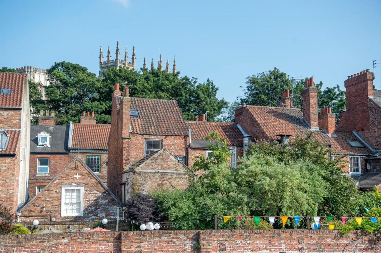 The Quadrant - The Botanical Suite York Exterior photo